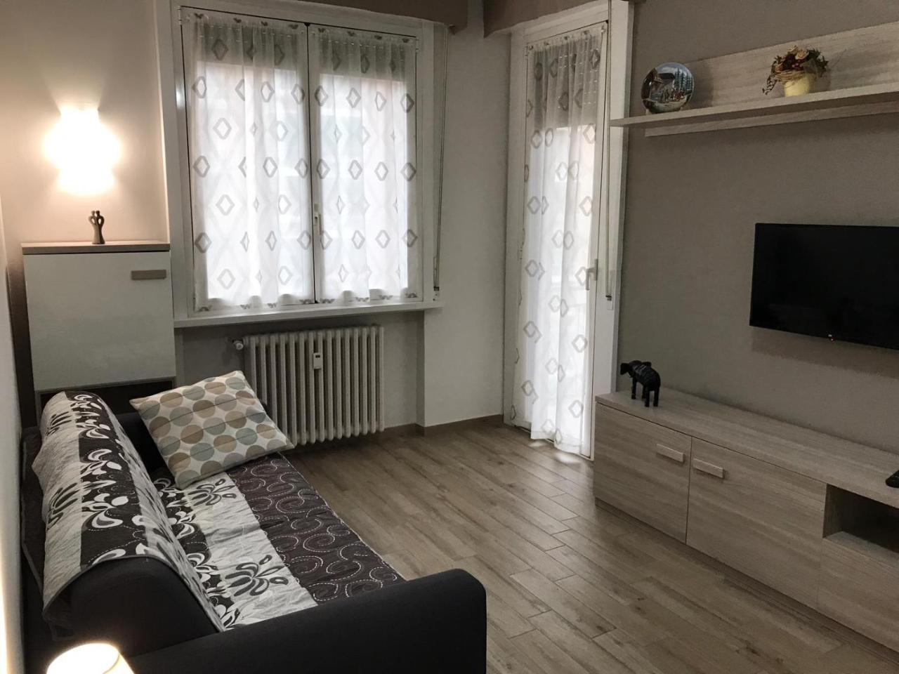 Lorenteggio Studio Apt ميلان المظهر الخارجي الصورة