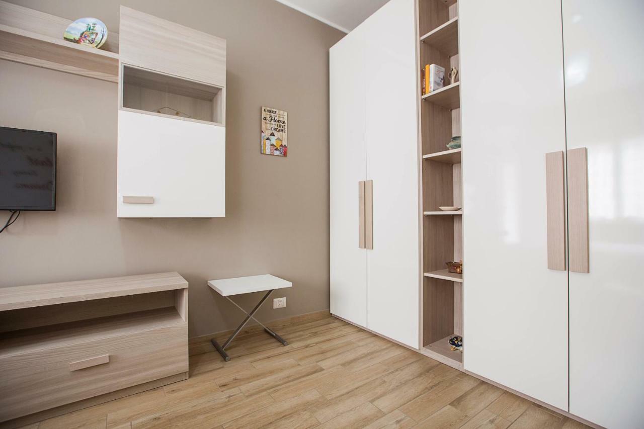 Lorenteggio Studio Apt ميلان المظهر الخارجي الصورة